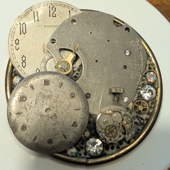 Lesli Mones Jewelry - ARTIST Steampunk Pin Watch Parts Brooch Signed Leslie Mones